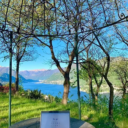 Corti Lakeview * Como