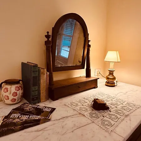 Corti Oda ve Kahvaltı Como