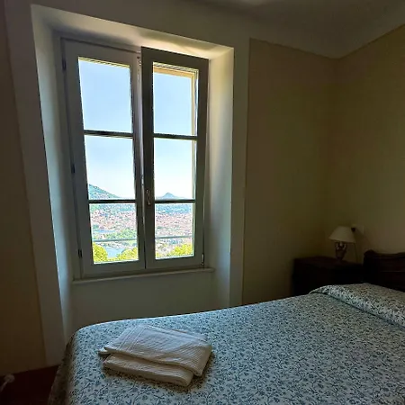 Corti Lakeview Bed & Breakfast *