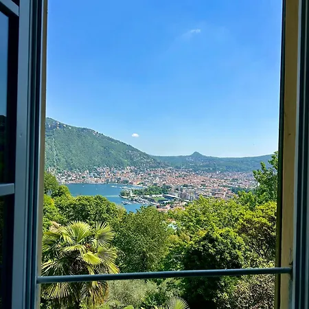 Corti 3* Como